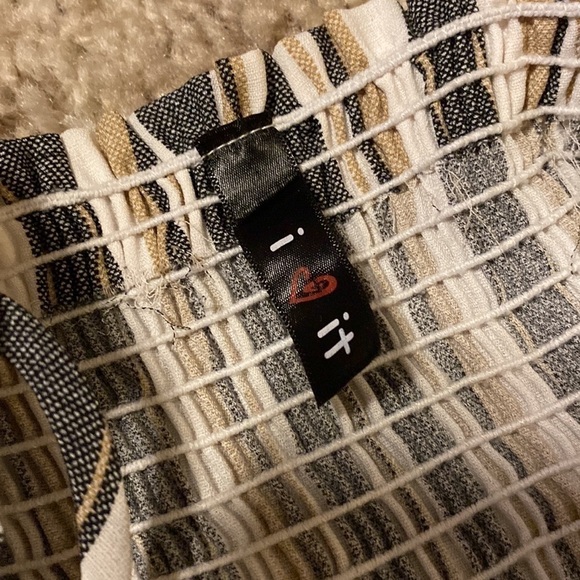 I Love It Striped  Cami Romper Women's Size Medium - Picture 4 of 11